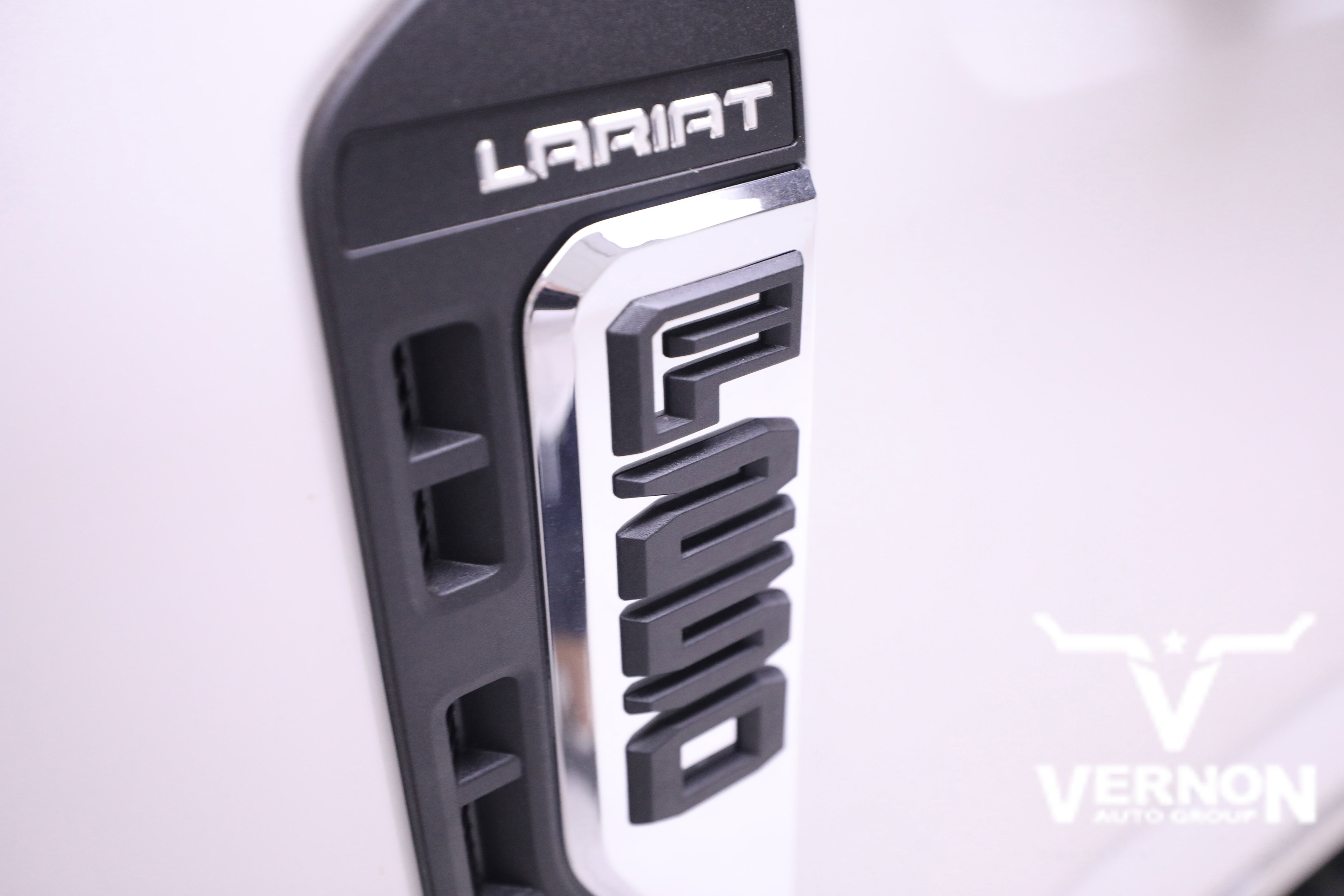 New 2026 Ford F250 Lariat w/ Chrome Package image 44