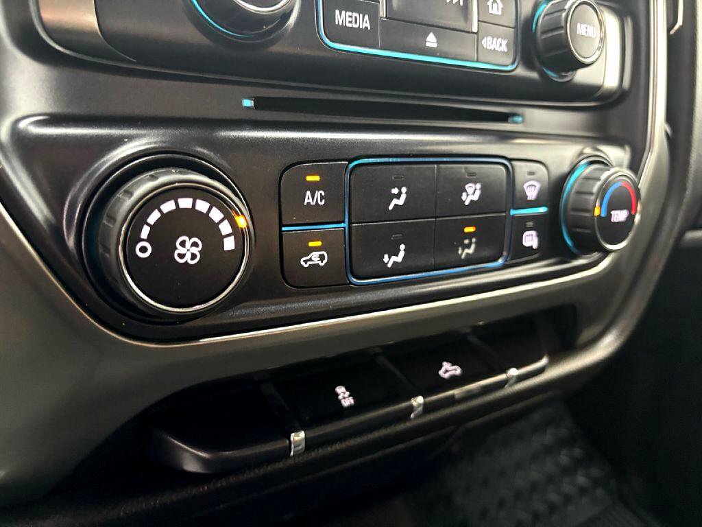 Used 2019 Chevrolet Silverado 1500 LT image 24