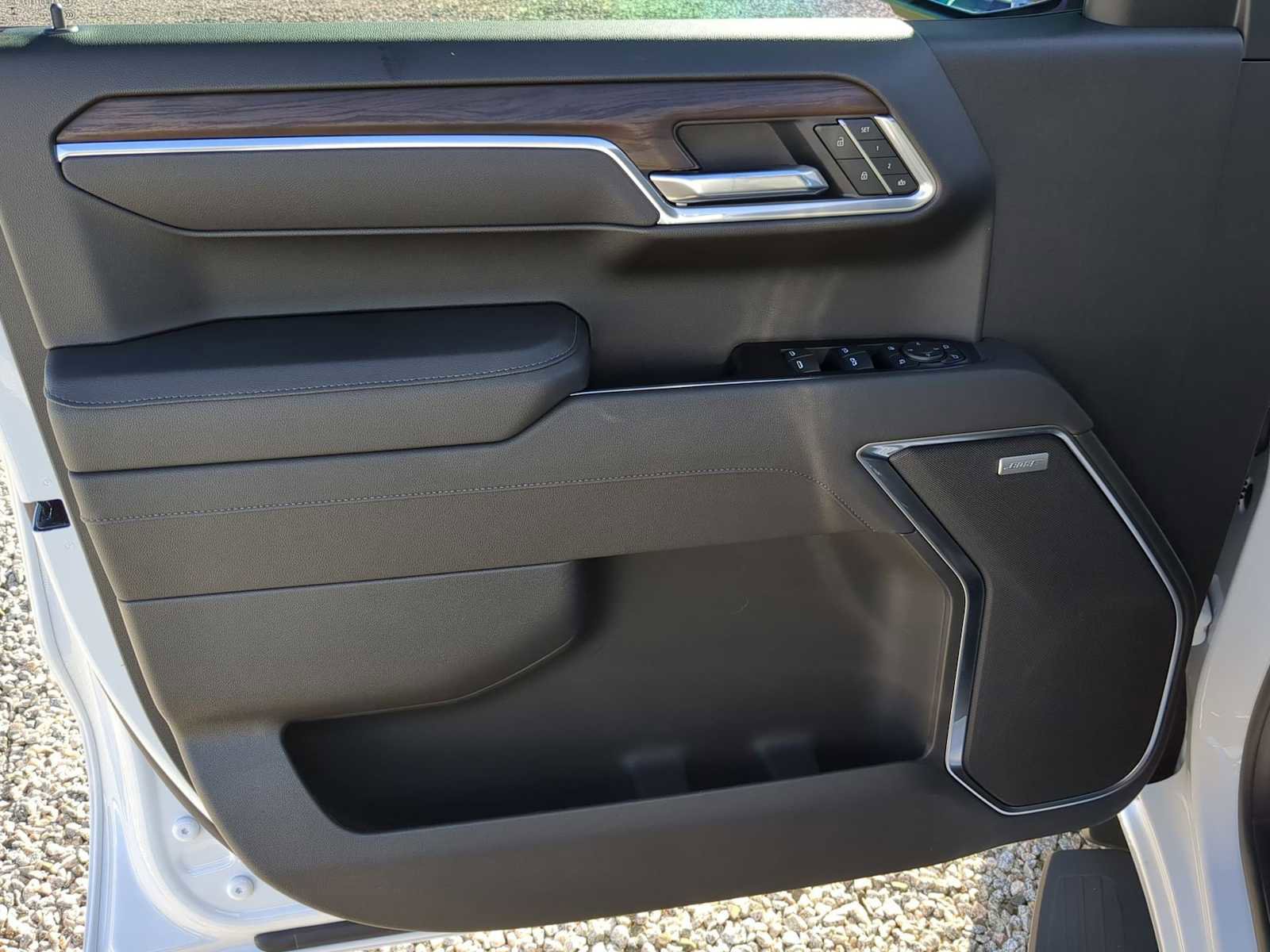 New 2026 GMC Sierra 1500 SLT w/ SLT Premium Package image 11