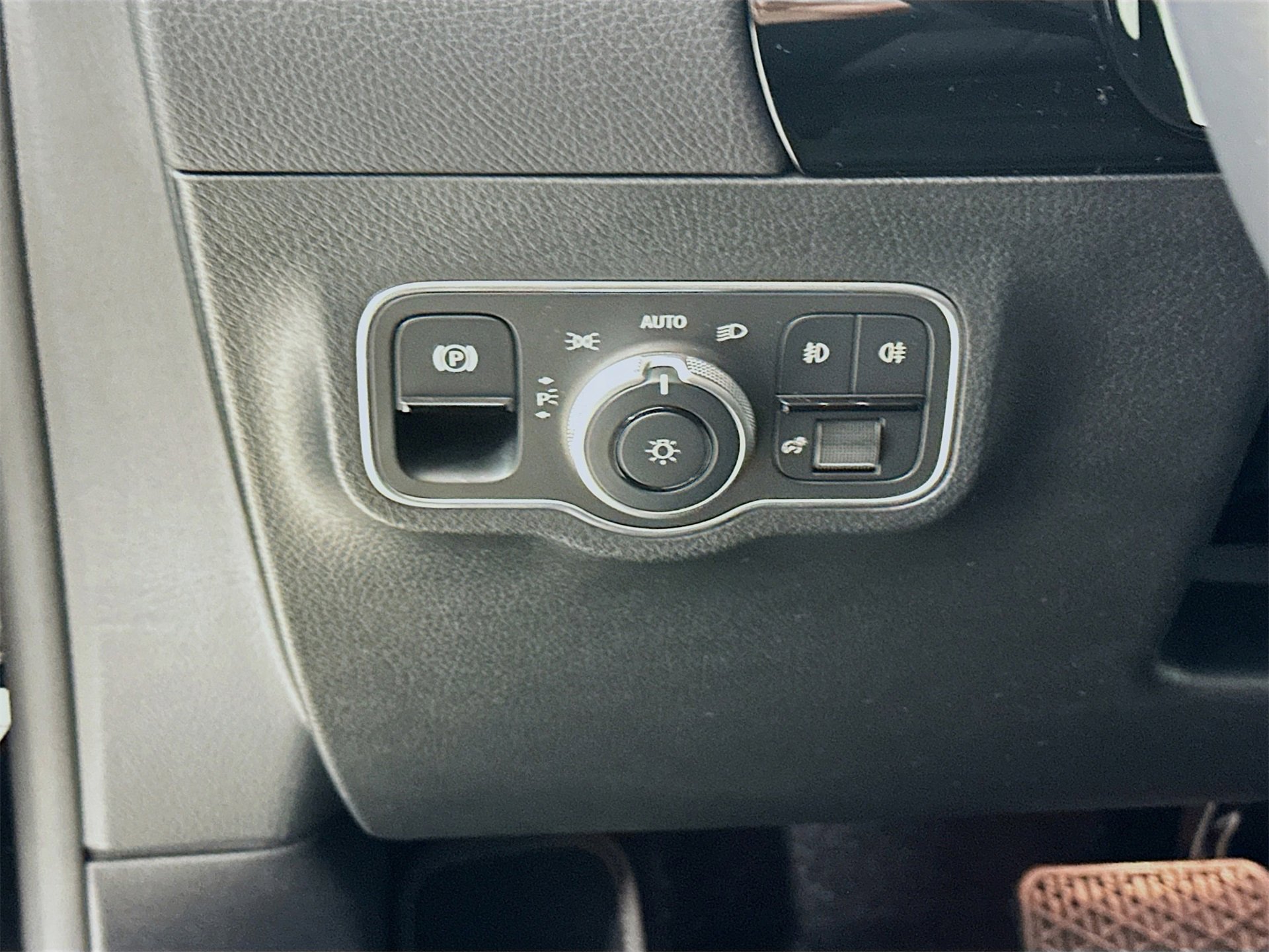 Used 2025 Mercedes-Benz GLA 250 image 11