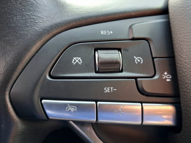 Used 2024 Cadillac XT6 Luxury FWD image 16