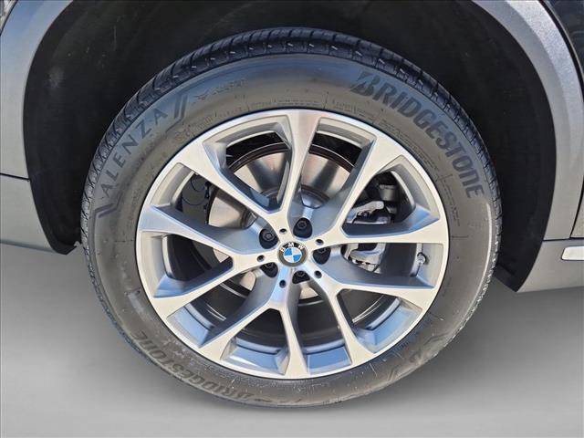 Used 2026 BMW X5 xDrive40i AWD/4WD image 25