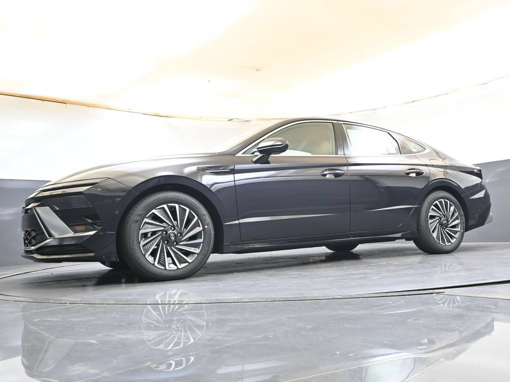 New 2026 Hyundai Sonata Limited FWD image 29