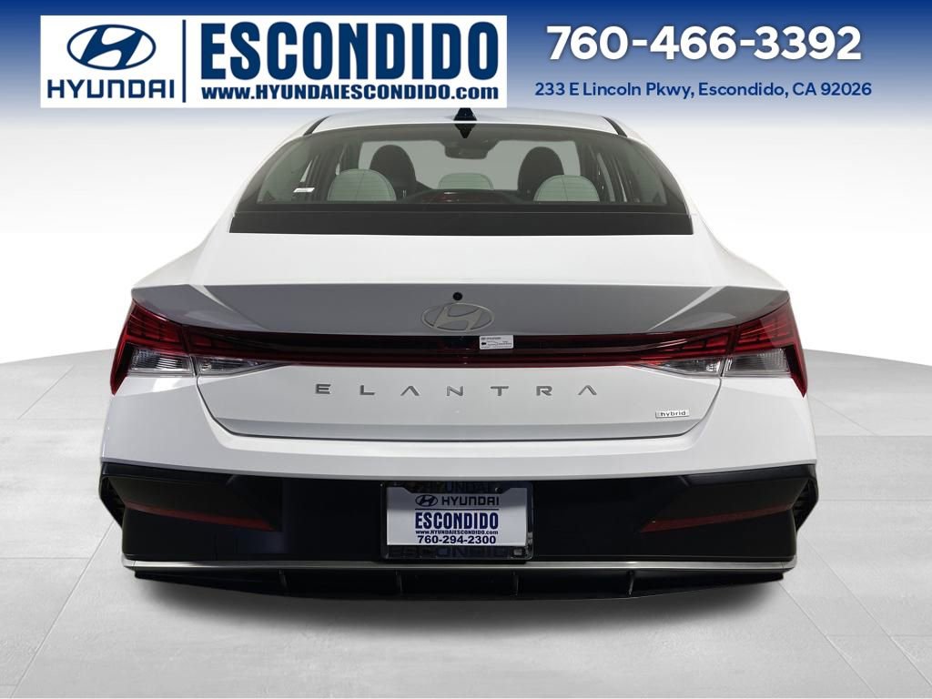 New 2025 Hyundai Elantra Limited image 4