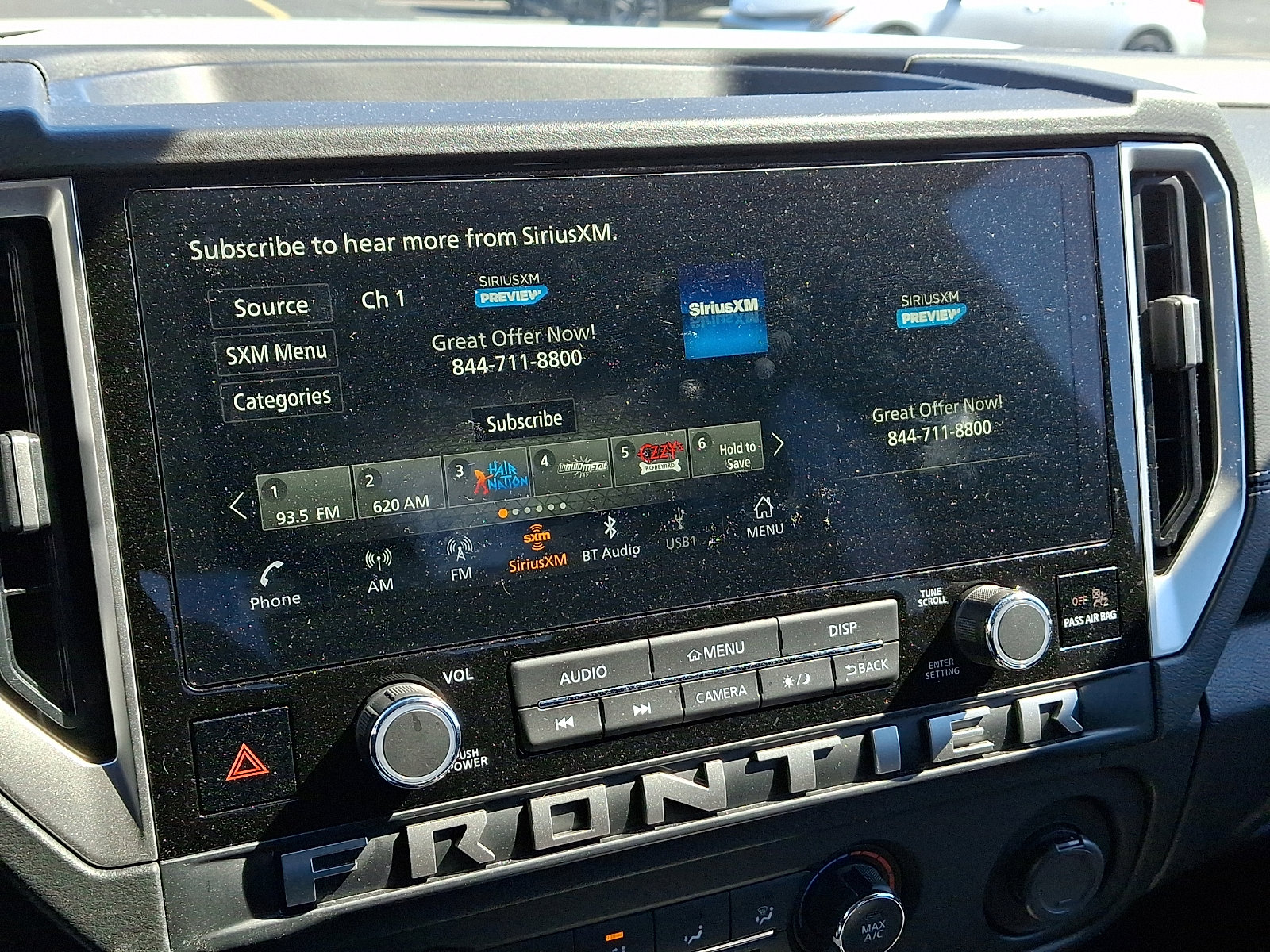 Used 2025 Nissan Frontier SV image 16