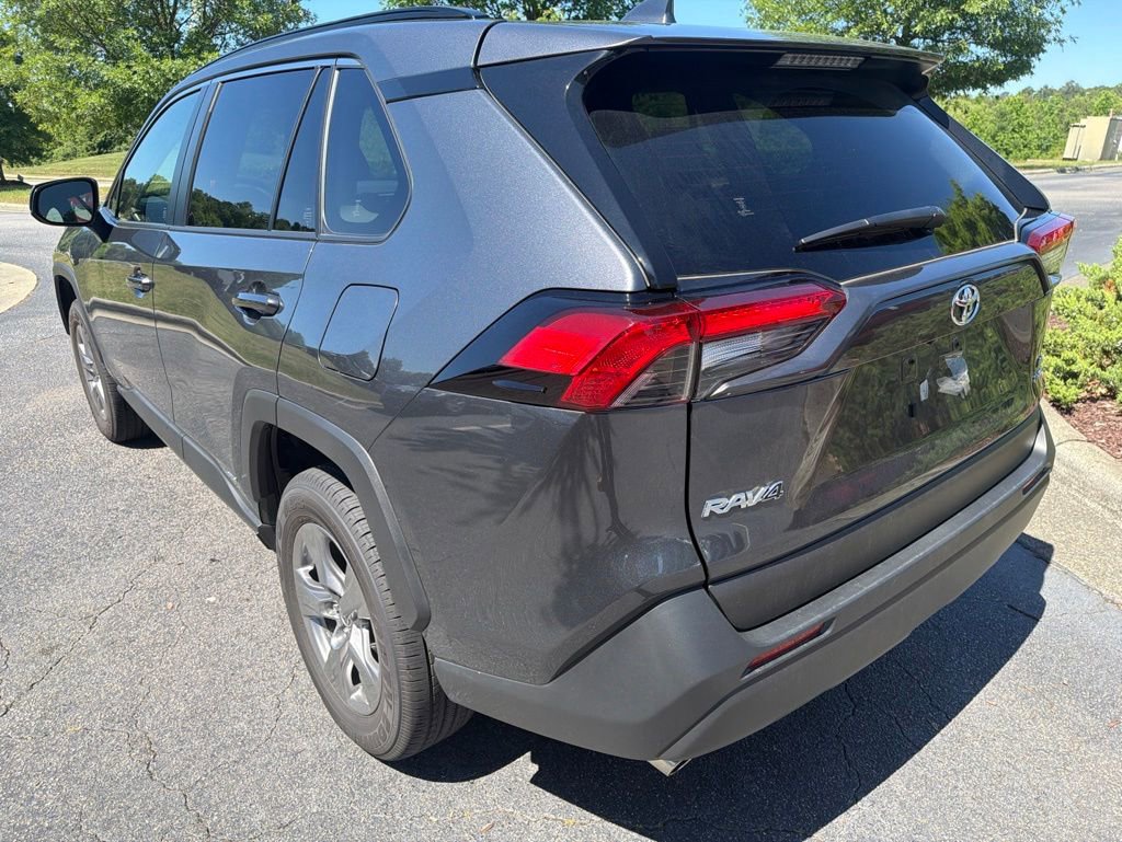 Used 2025 Toyota RAV4 LE AWD/4WD image 7