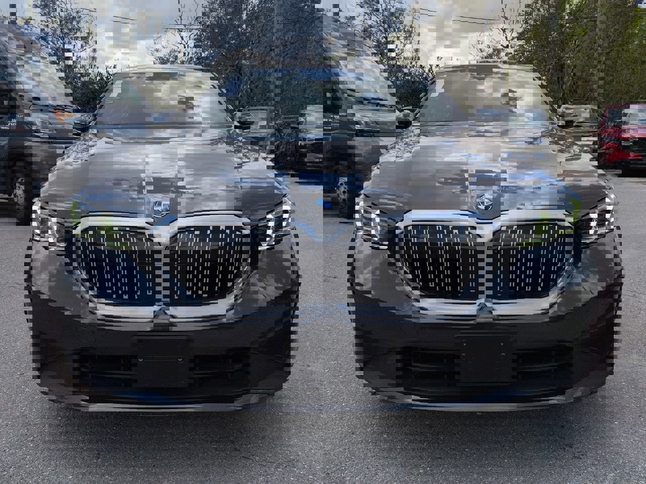 Used 2026 BMW 530i xDrive AWD/4WD image 3