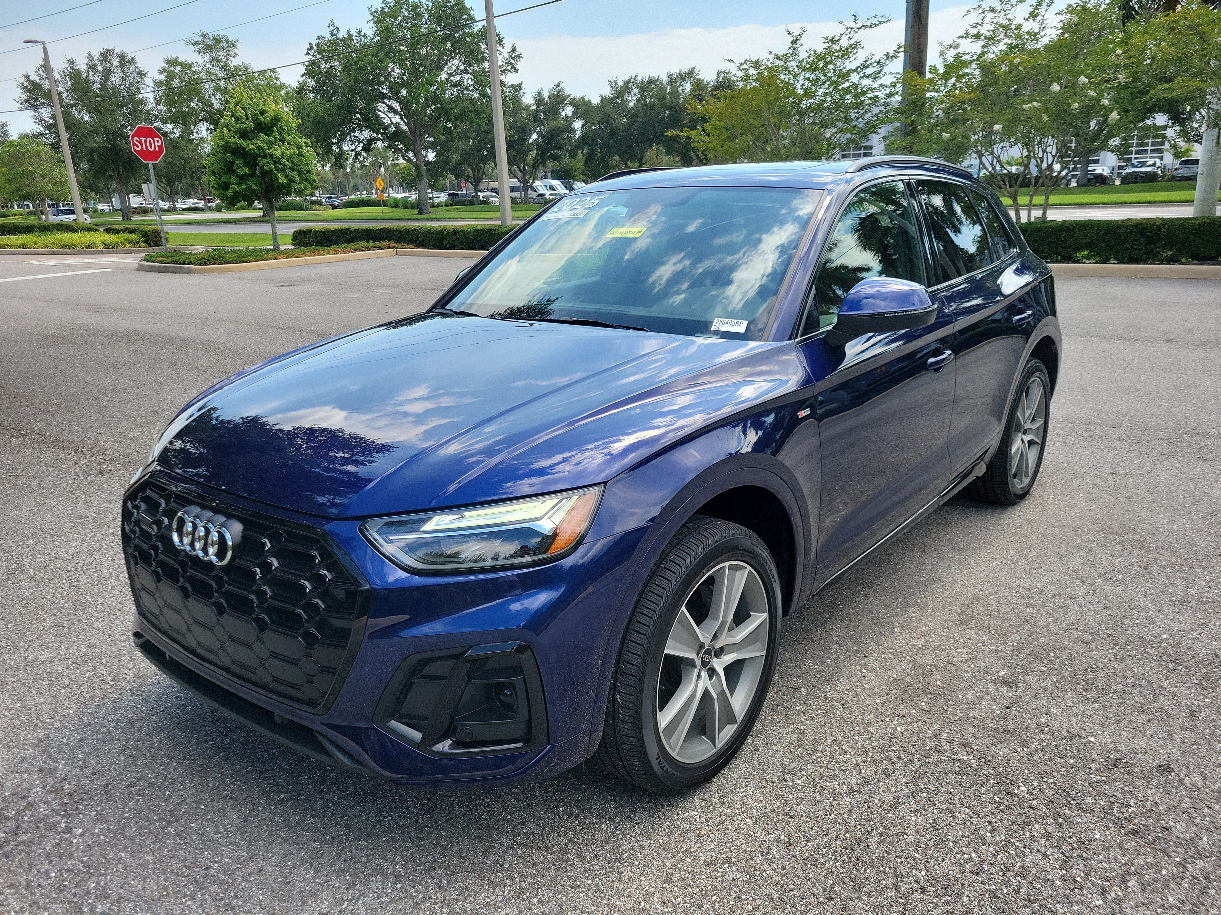 Certified 2025 Audi Q5 2.0T Premium AWD/4WD image 8