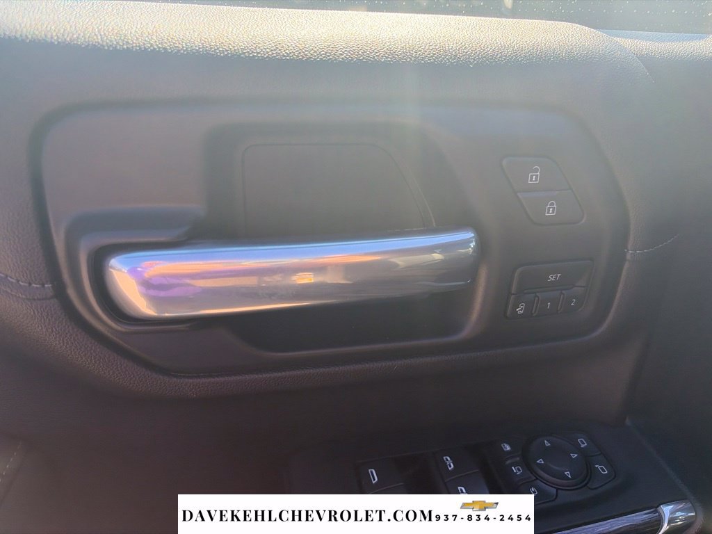 Used 2021 Chevrolet Silverado 2500 LTZ w/ LTZ Convenience Package II AWD/4WD image 9