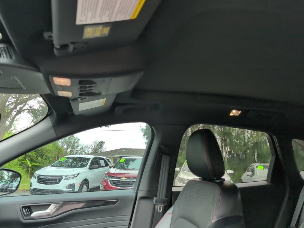 Used 2023 Ford Escape ST-Line w/ Tech Pack #1 FWD image 10
