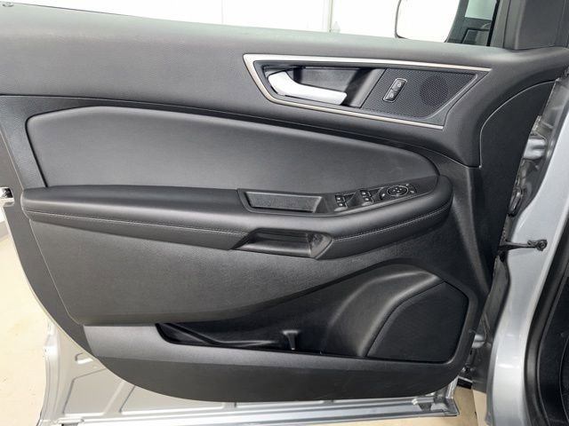 Used 2024 Ford Edge SEL w/ Convenience Package image 10