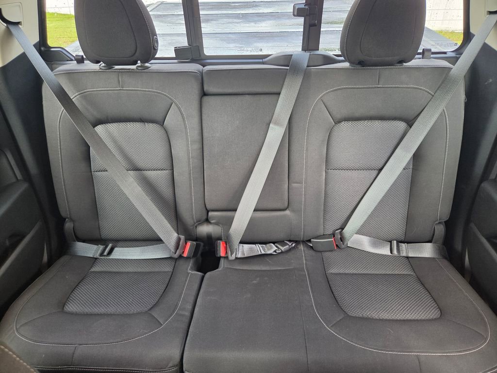 Used 2016 Chevrolet Colorado LT w/ LT Convenience Package image 36