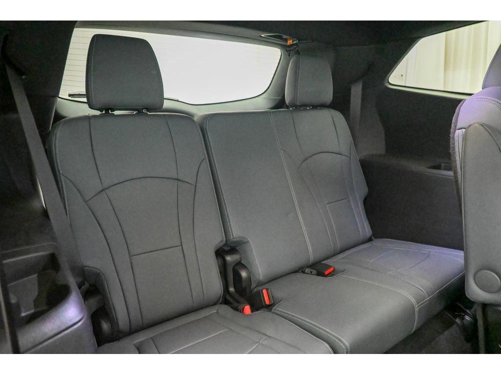 Used 2024 Buick Enclave Essence w/ Experience Buick Package image 19