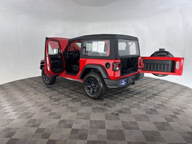 Used 2022 Jeep Wrangler Sport image 16