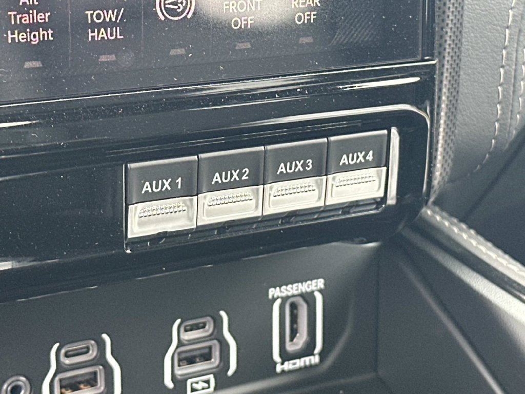 New 2026 RAM 3500 Limited AWD/4WD image 23