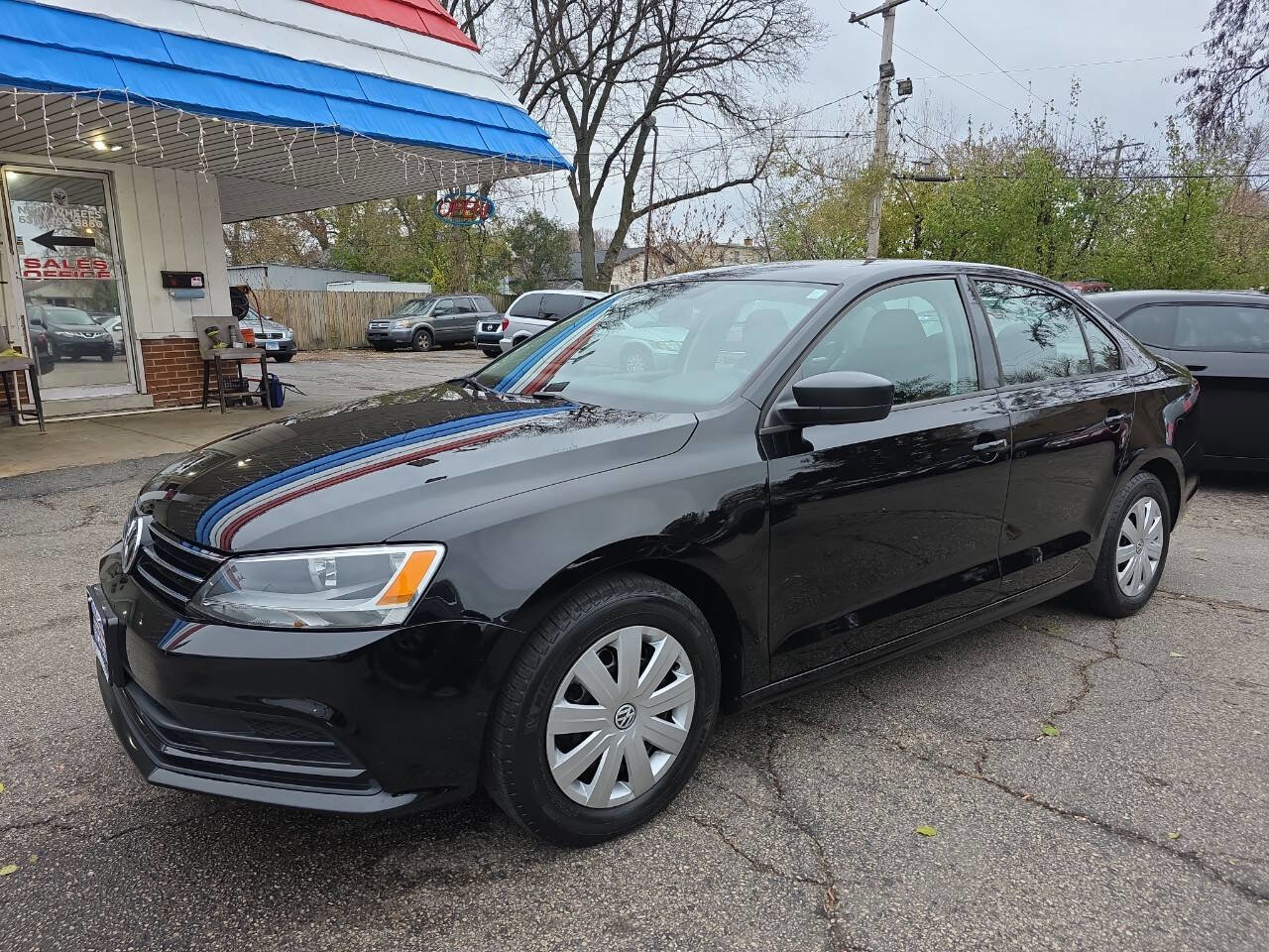 Used 2016 Volkswagen Jetta S image 2