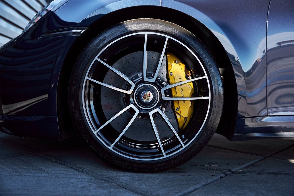 Used 2022 Porsche 911 Turbo S image 3