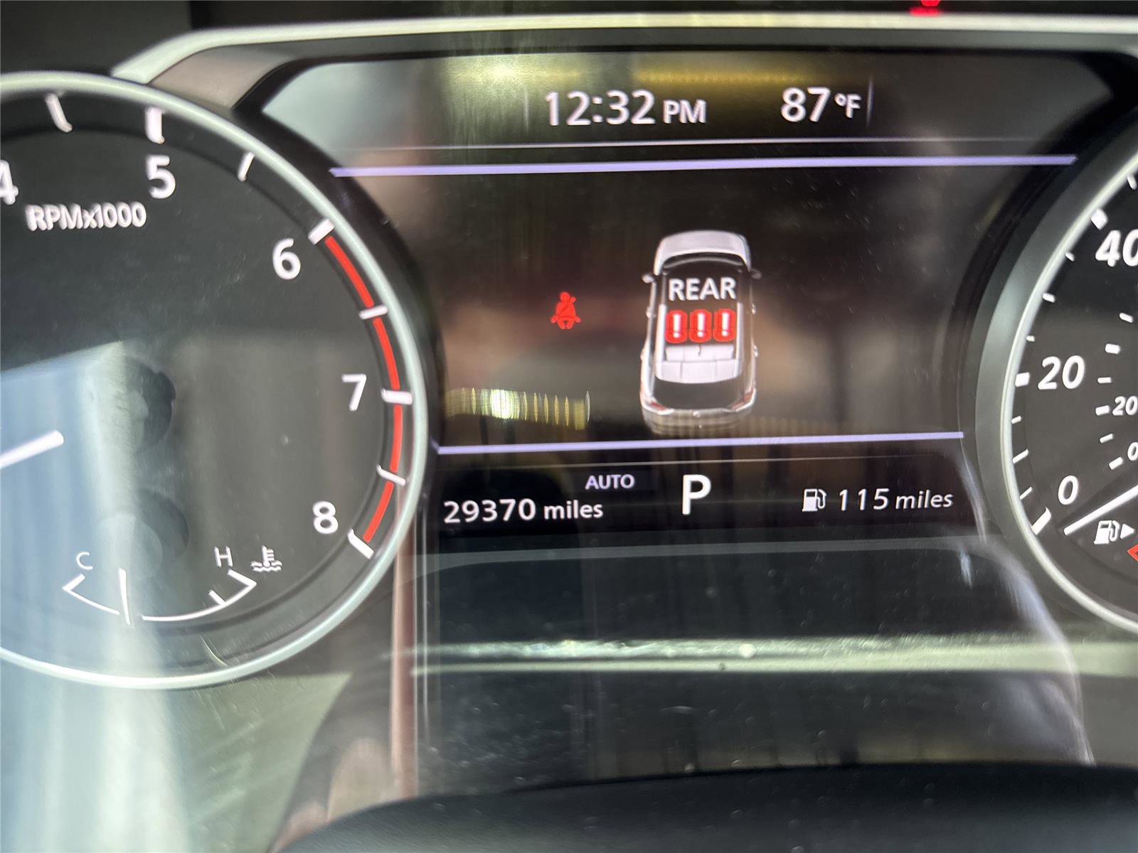 Used 2023 Nissan Rogue S image 11