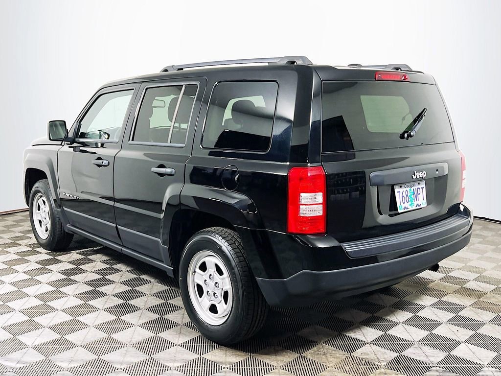 Used 2017 Jeep Patriot Sport image 6