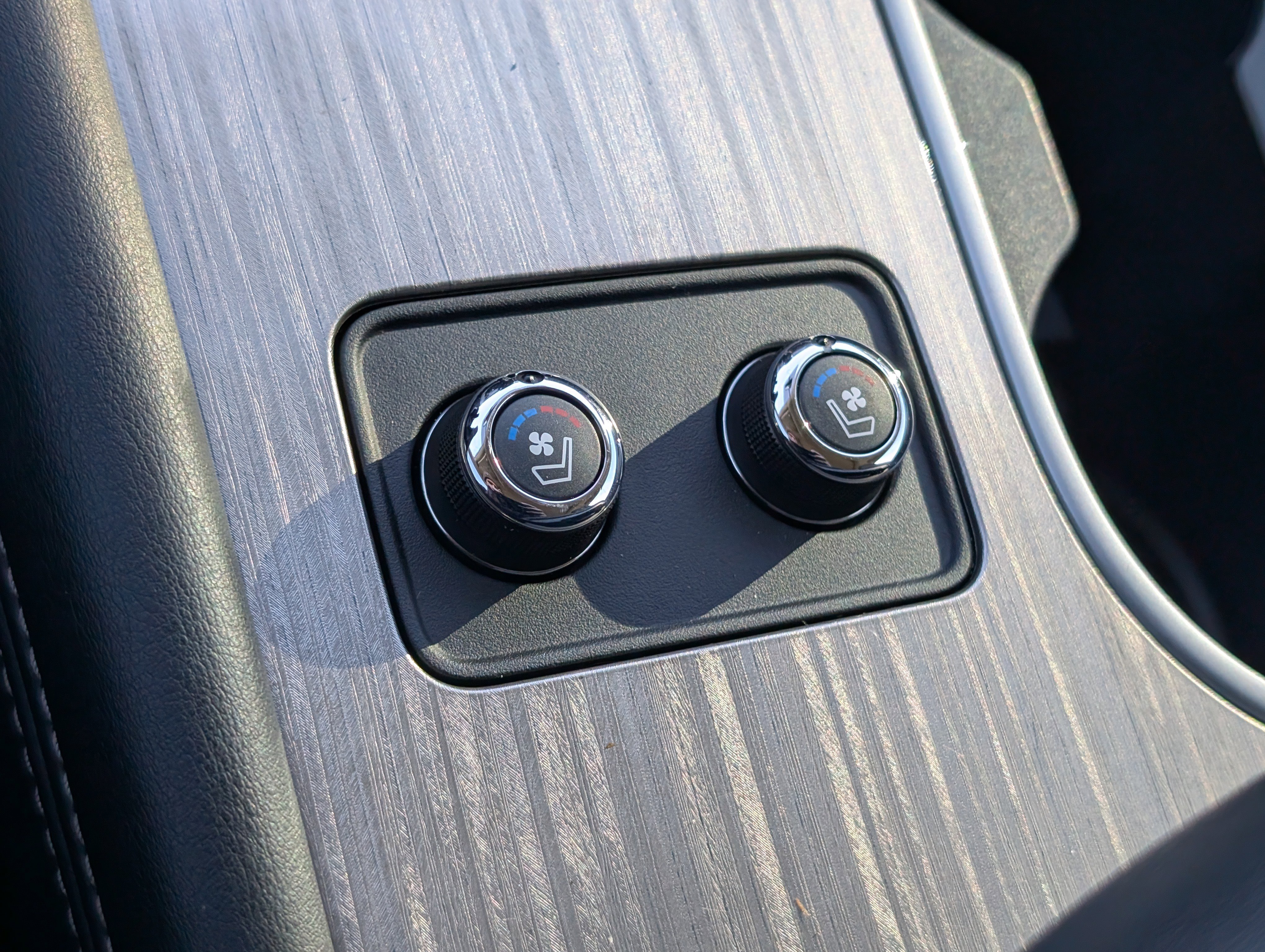 Used 2018 Nissan Murano Platinum w/ Cargo Package image 18