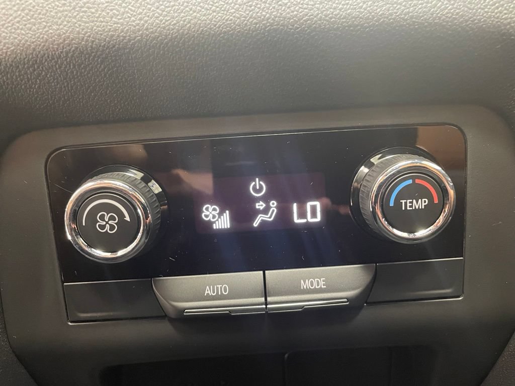 New 2027 Chevrolet Traverse Z71 AWD/4WD image 14