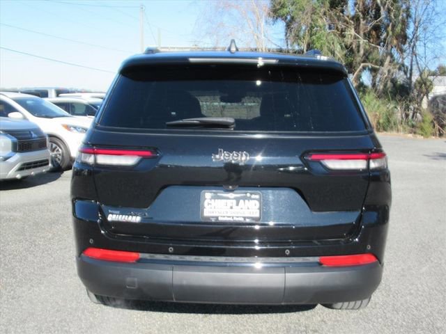 Certified 2022 Jeep Grand Cherokee L Laredo AWD/4WD image 5