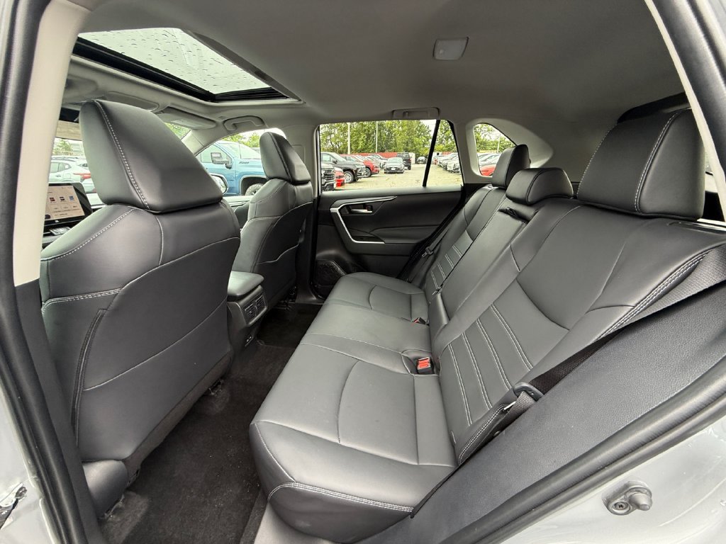 Used 2025 Toyota RAV4 XLE Premium AWD/4WD image 23