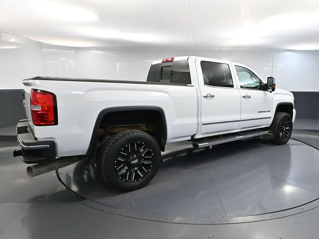 Used 2017 GMC Sierra 2500 Denali AWD/4WD image 6