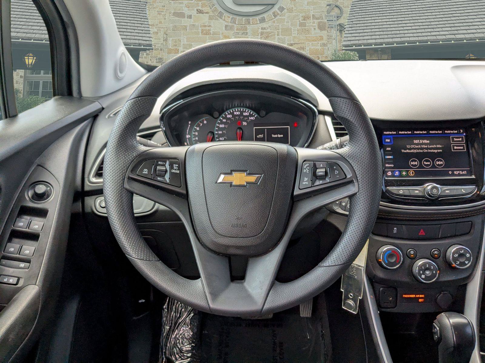 Used 2022 Chevrolet Trax LS w/ Tint and Cruise Package AWD/4WD image 18