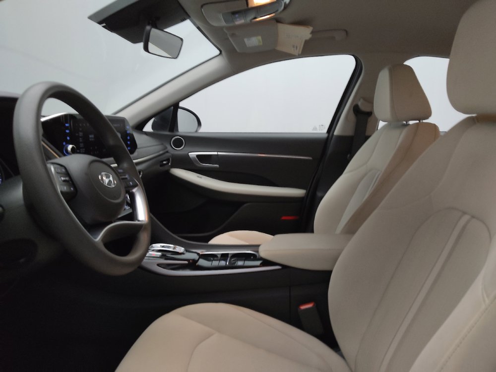 Used 2023 Hyundai Sonata SEL w/ Preferred Accessory Package FWD image 17