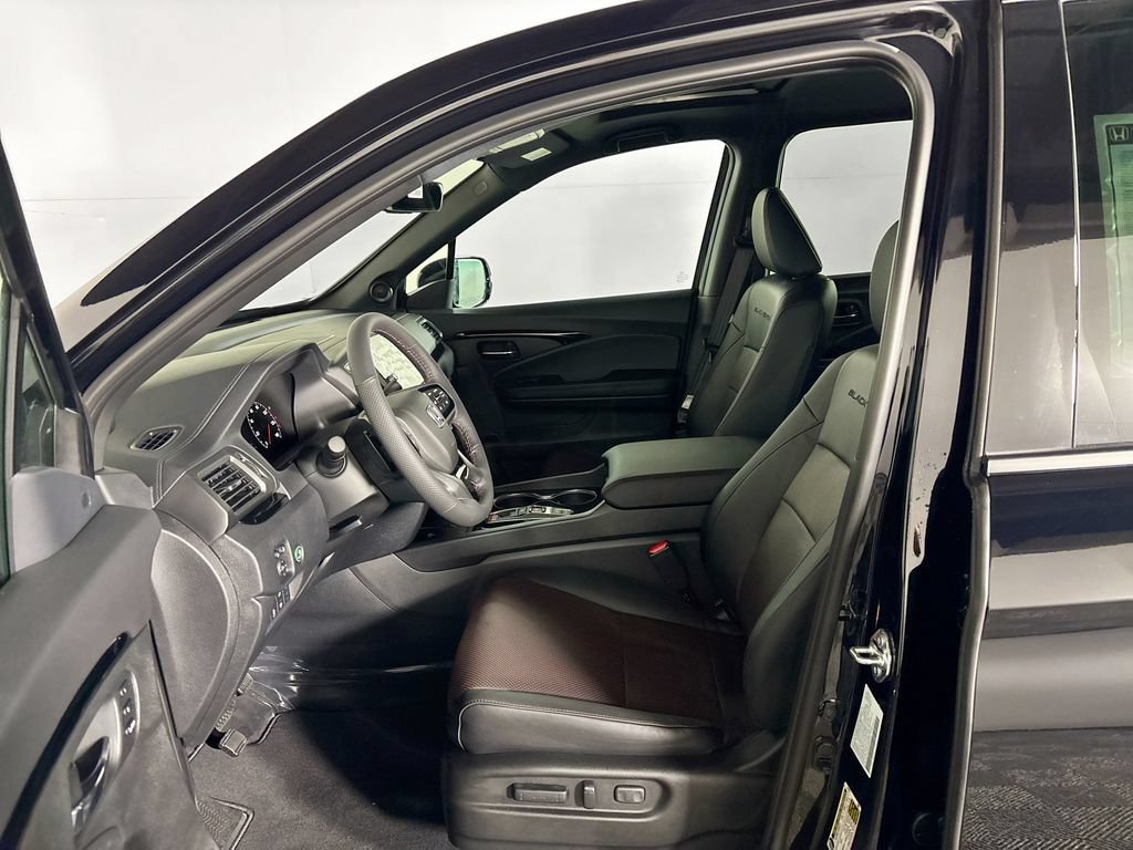 New 2026 Honda Ridgeline Black Edition image 11