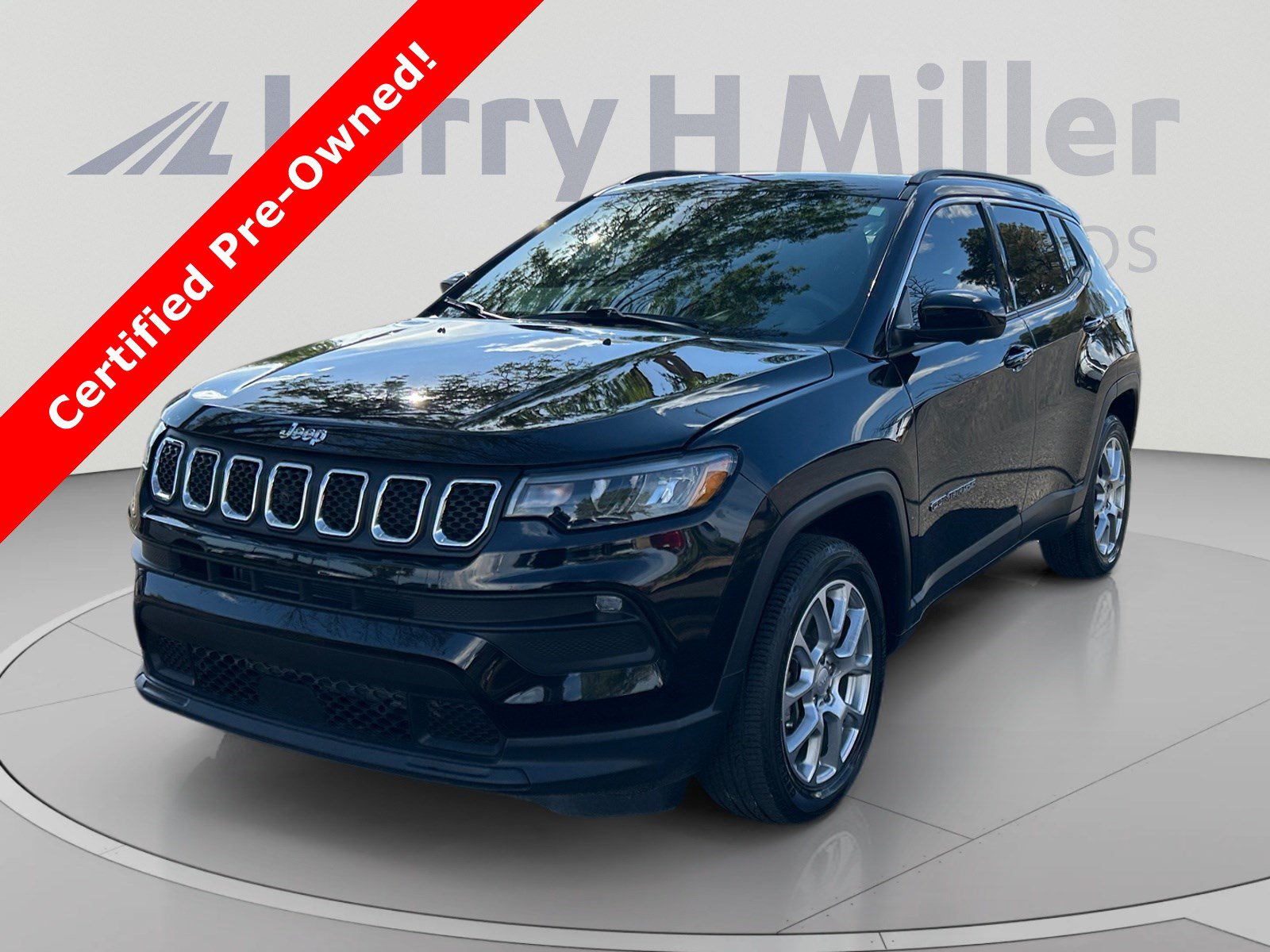 Used 2023 Jeep Compass Latitude w/ Sun and Sound Group