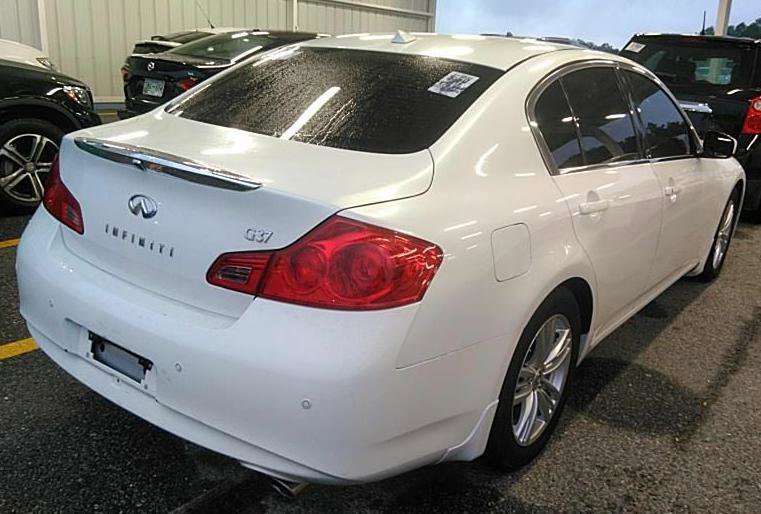 Used 2013 INFINITI G37 Journey w/ Premium Pkg image 6