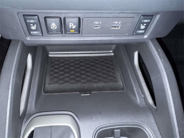 Used 2024 Nissan Frontier SV w/ SV Convenience Package image 23