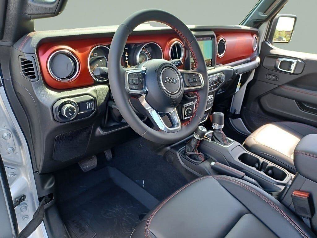 Used 2023 Jeep Gladiator Rubicon w/ LED Lighting Group AWD/4WD image 20