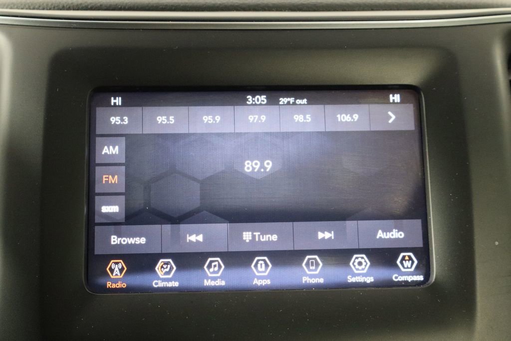 Used 2020 Jeep Cherokee Latitude Plus w/ Comfort/Convenience Group image 30