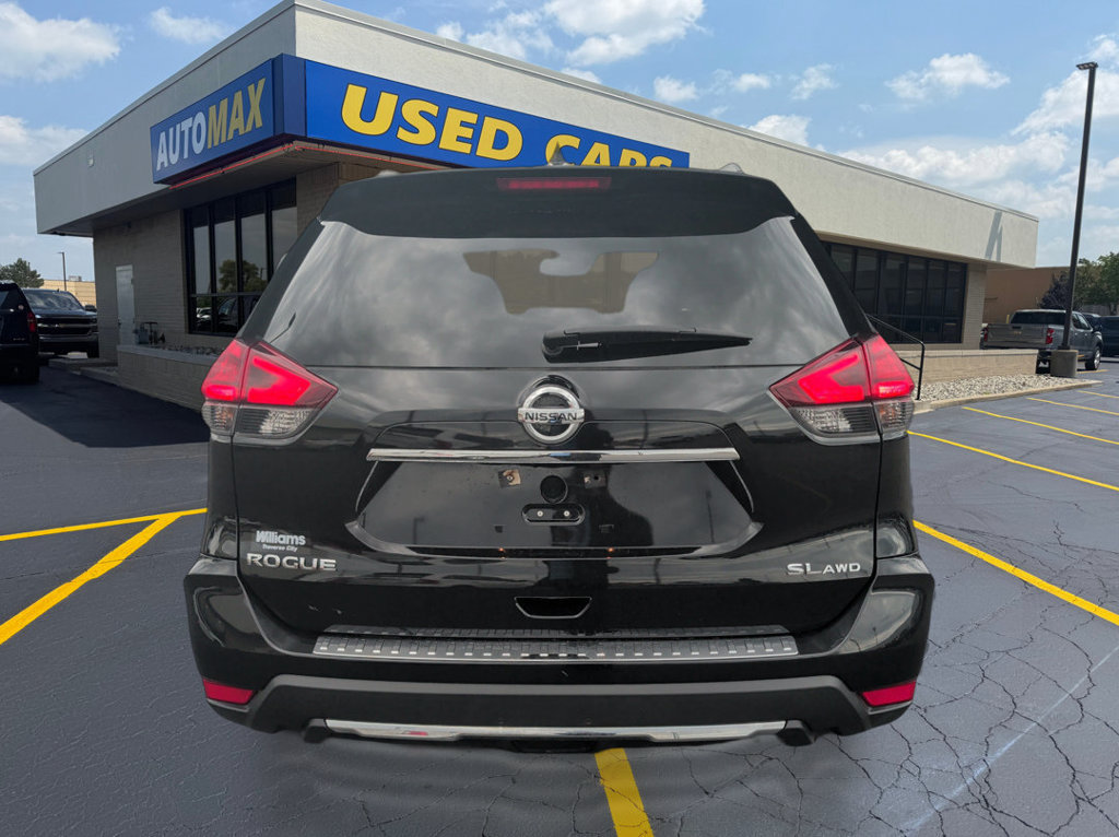 Used 2017 Nissan Rogue SL w/ SL Premium Package AWD/4WD image 6