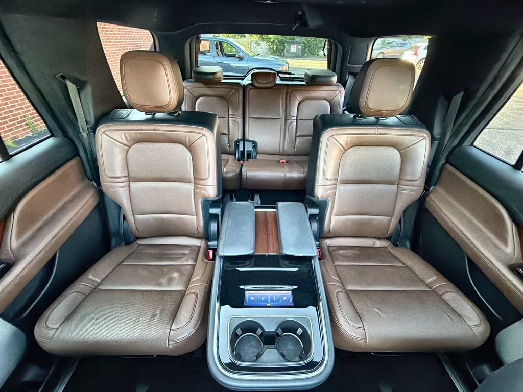Used 2022 Lincoln Navigator Reserve AWD/4WD image 26