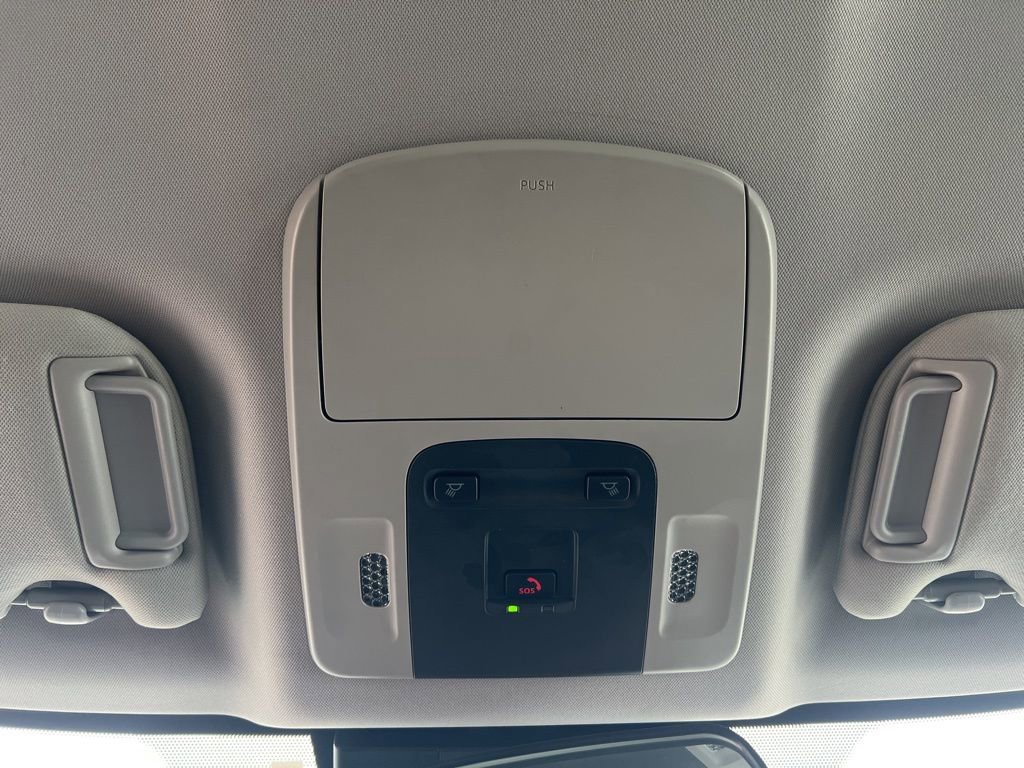 Used 2025 Toyota Camry LE image 25