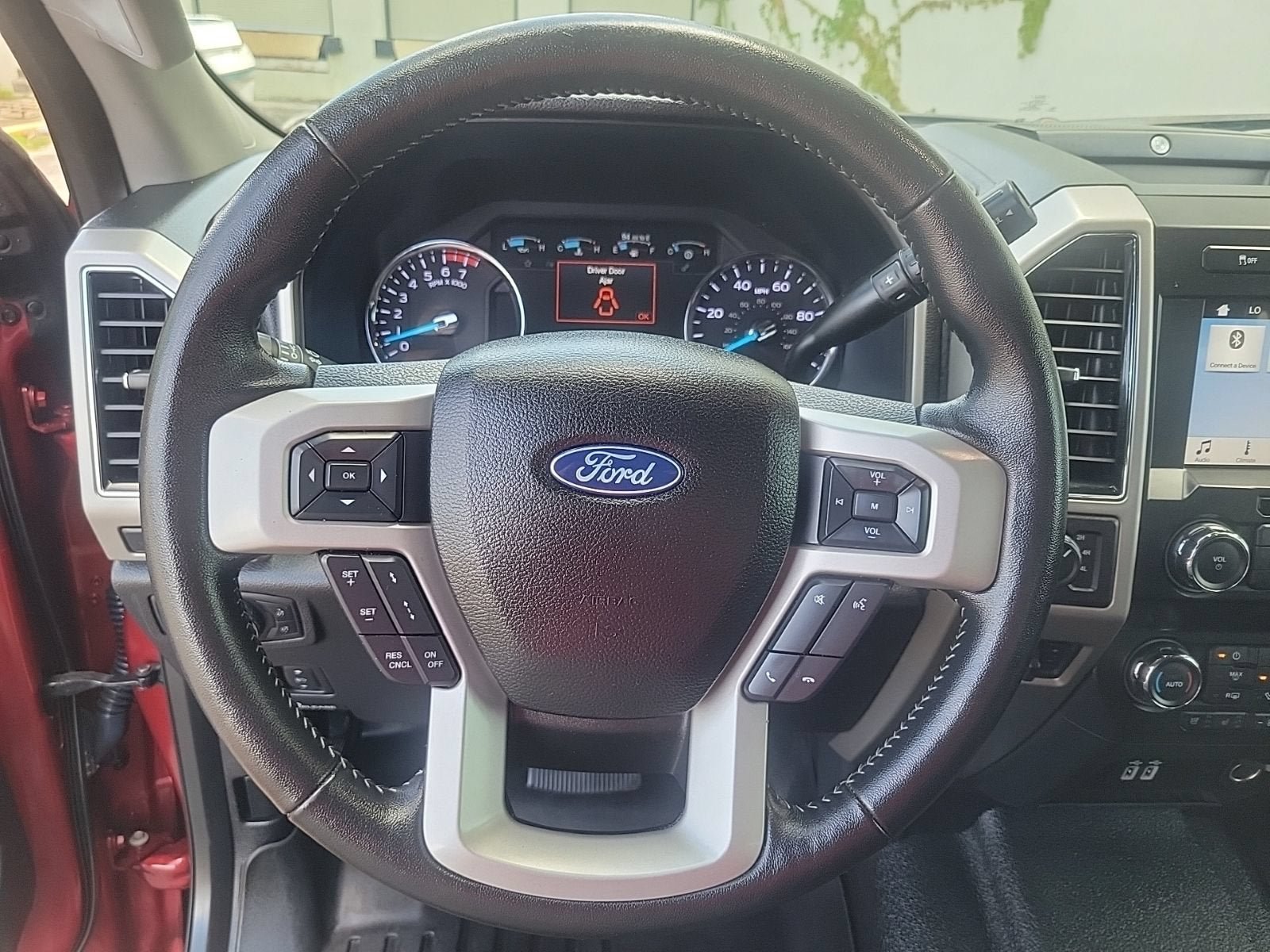 Used 2019 Ford F250 Lariat w/ Lariat Ultimate Package AWD/4WD image 27