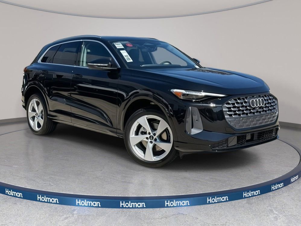 Certified 2025 Audi Q5 Premium w/ Premium Plus AWD/4WD image 5