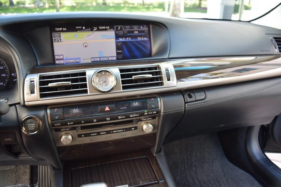 Used 2013 Lexus LS 460 AWD w/ Comfort Pkg image 60