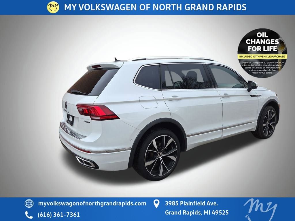 Used 2022 Volkswagen Tiguan SEL R-Line image 8