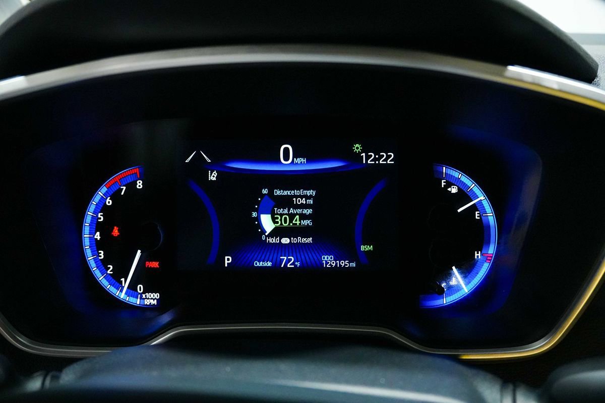 Used 2022 Toyota Corolla XLE FWD image 18