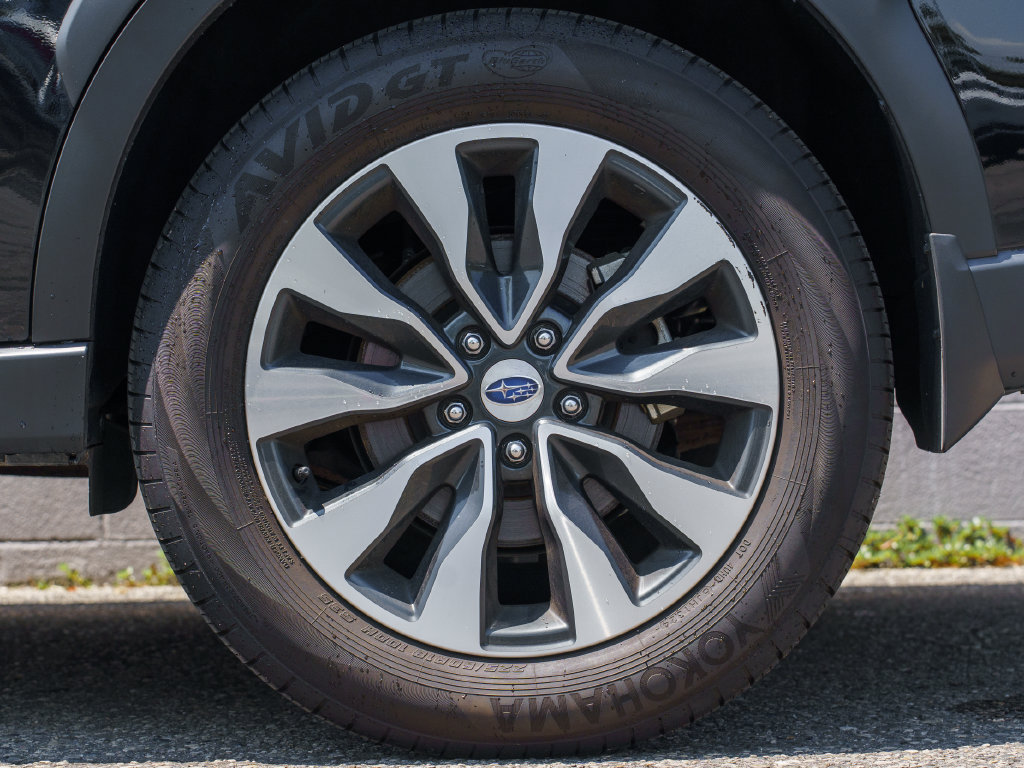 Used 2025 Subaru Outback Touring XT AWD/4WD image 13
