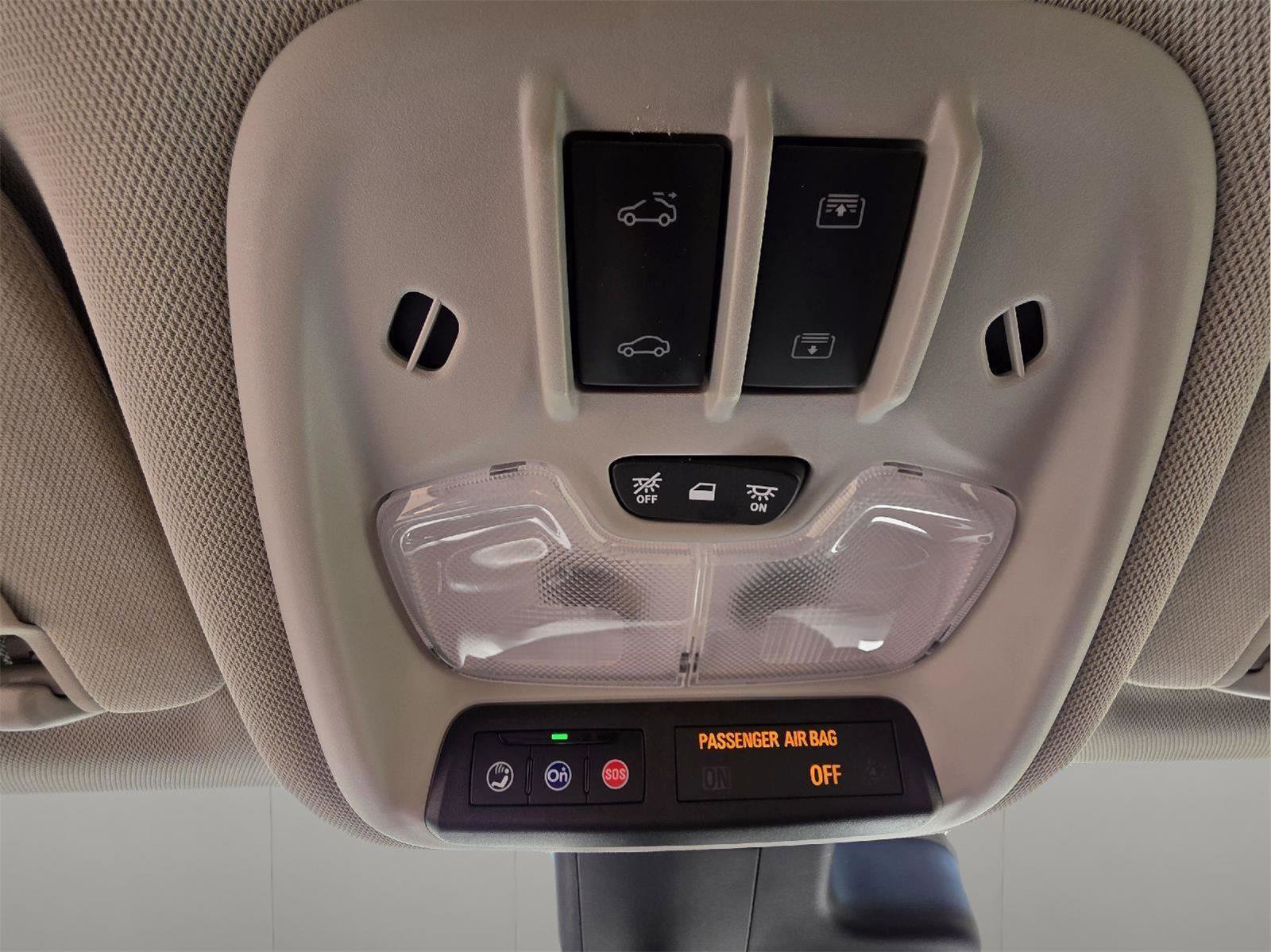 Used 2023 Chevrolet Bolt EUV Premier w/ Sun & Sound Package image 26