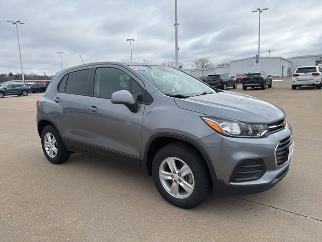 Used 2020 Chevrolet Trax LS w/ Tint and Cruise Package image 1