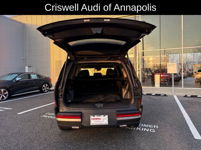 Used 2025 Hyundai Santa Fe Limited image 10