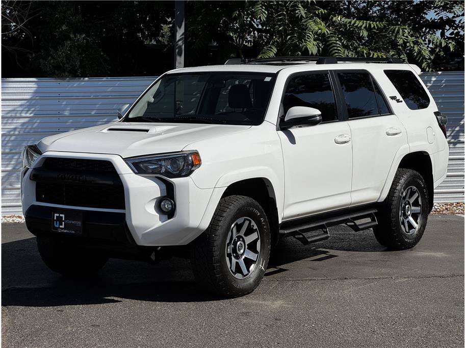 Used 2019 Toyota 4Runner TRD Off-Road Premium AWD/4WD image 6