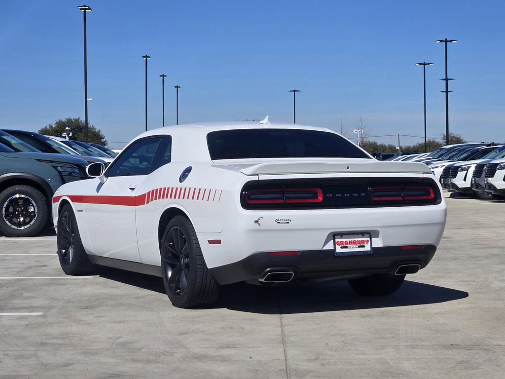 Used 2022 Dodge Challenger R/T w/ Plus Package image 3
